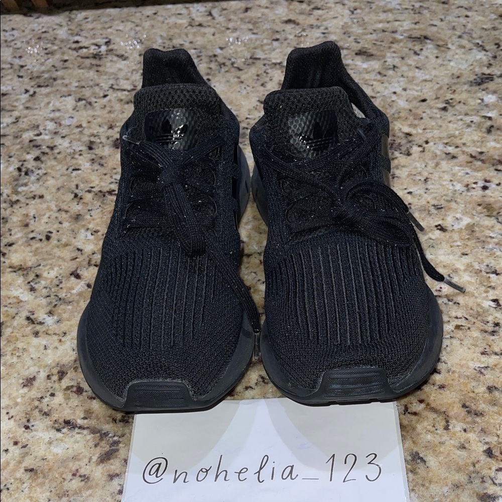 Adidas Swift Run